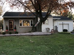 188 Normandy Dr, Piscataway, NJ 08854