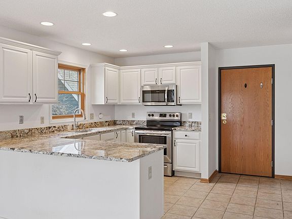 2nd image of 3124 Lyndale Ave S APT C