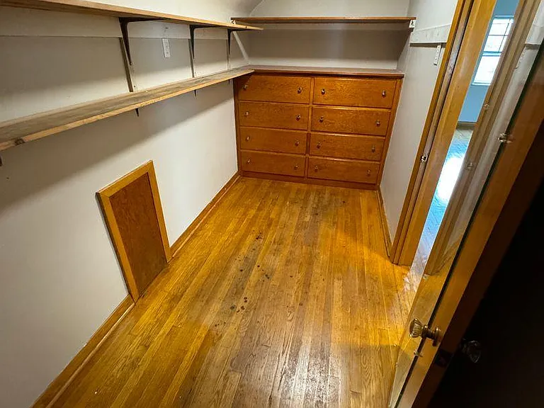 2770 Tremont Rd — Photo 60