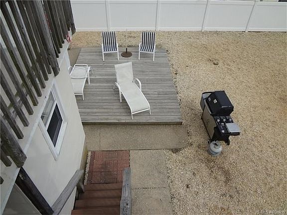 5th image of 346 N 2nd St