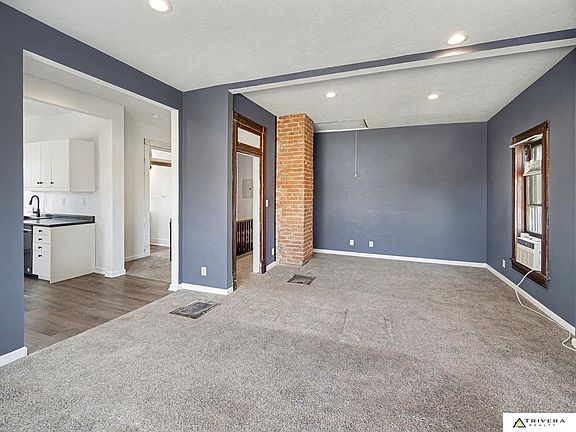 5th image of 6801 Lexington Ave