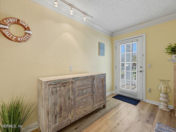4th image of 100 FAIRWAY PARK BLVD #405
