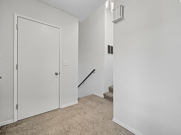 5th image of 4406 W Rio Grande Ave APT F