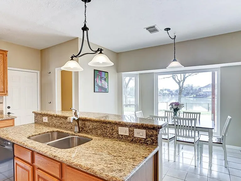 14215 Ragus Lake Dr — Photo 7
