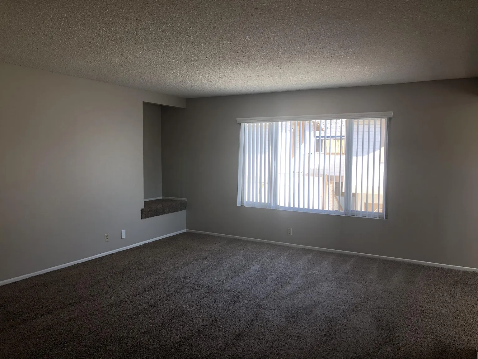 Amerige Ave. 325 E. - D — Photo 3