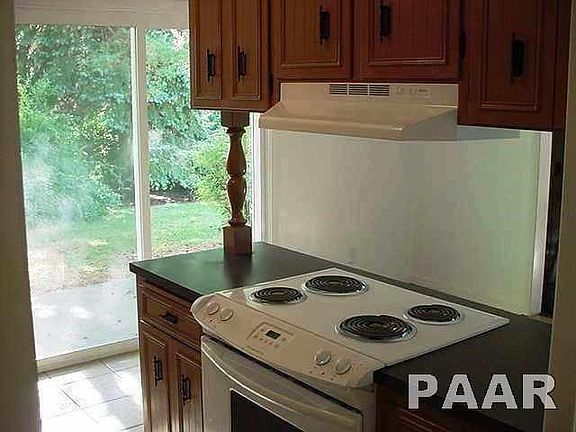 5th image of 1404 W Daytona Dr
