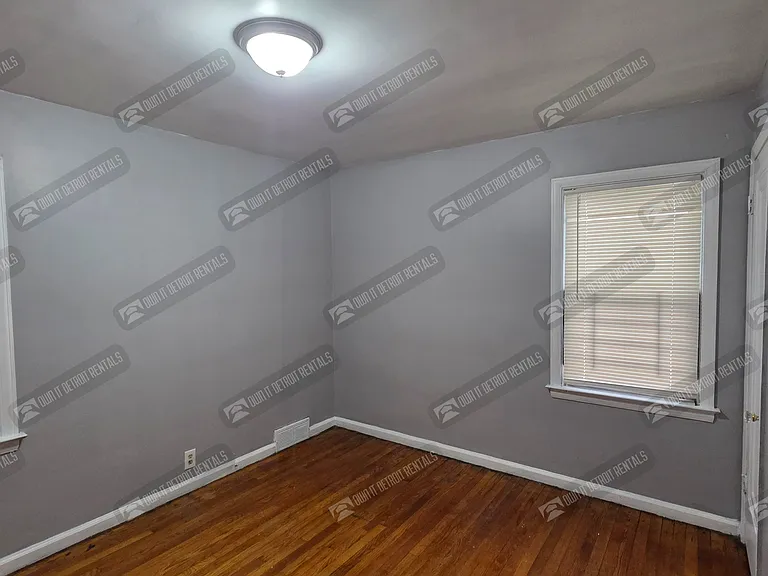 16647 Rossini Dr — Photo 10