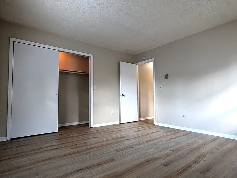 35 Parkwood St #2 — Photo 31