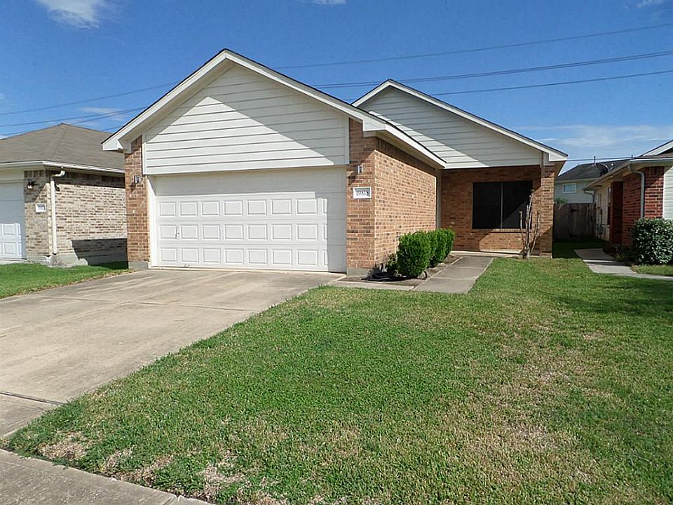 1st image of 19818 Laurel Trail Dr