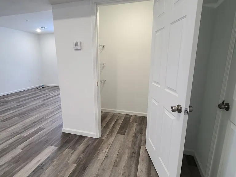 410 Doxey St #3 — Photo 7