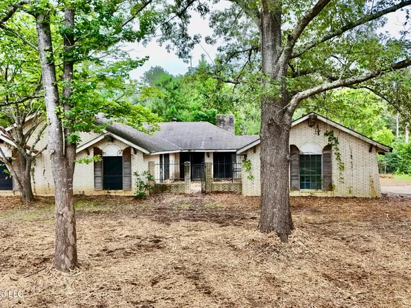 3878 Springridge Rd, Raymond, MS 39154