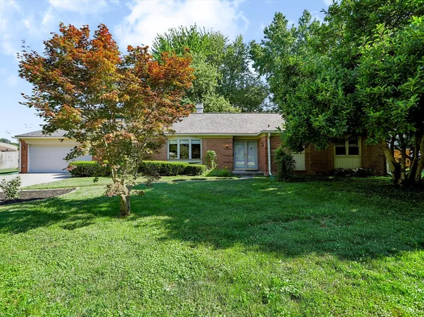 560 Golf Ln, Indianapolis, IN 46260