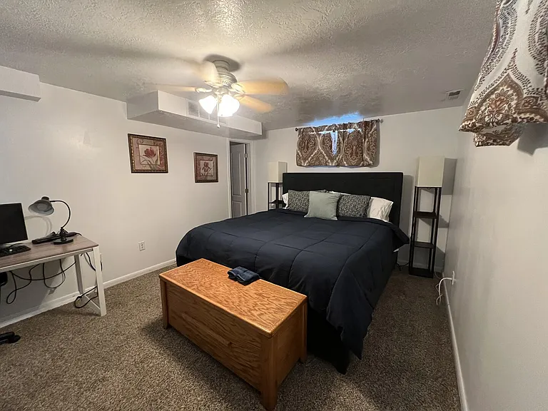 S 375 E — Photo 15
