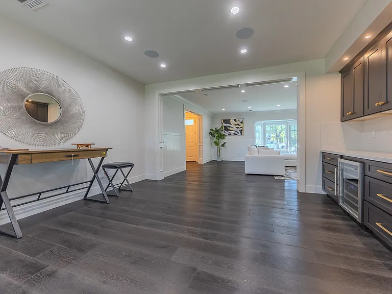 2150 S El Molino Ave — Photo 14