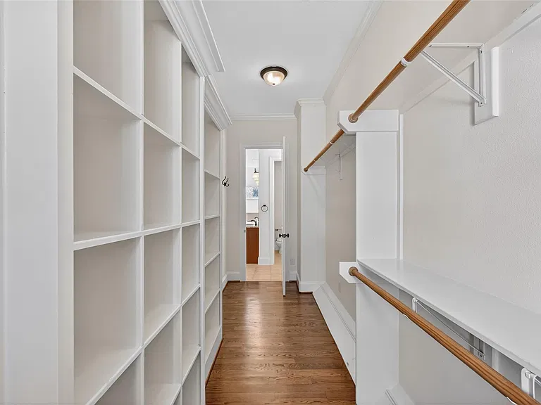 5305 Lillian St #B — Photo 21