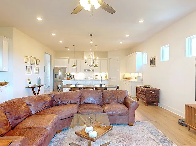 719 Baywood Dr — Photo 11