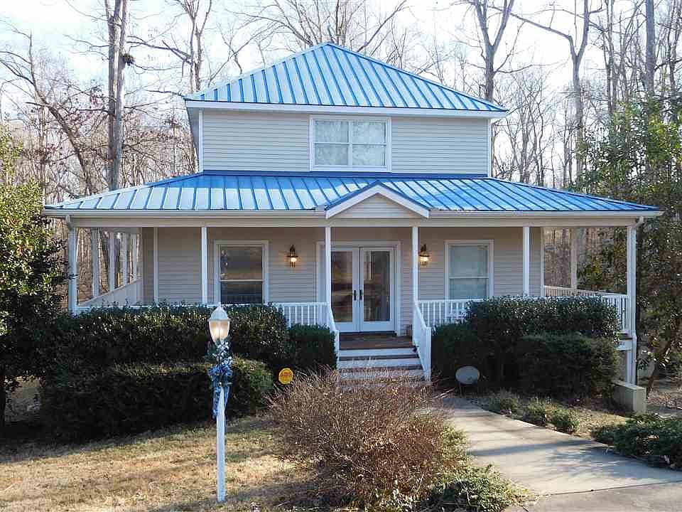 1st image of 705 Bayview Dr