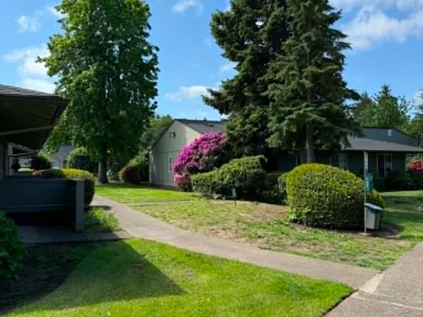 Landsby Place Apartments