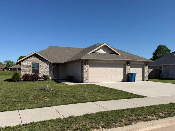 446 E Melton Rd, Ozark, MO 65721