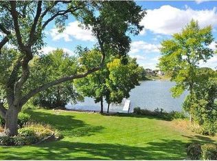 7963 Chesshire Ln N, Maple Grove, MN 55311