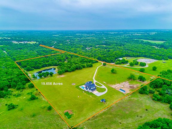 4th image of 160 Private Road 2308
