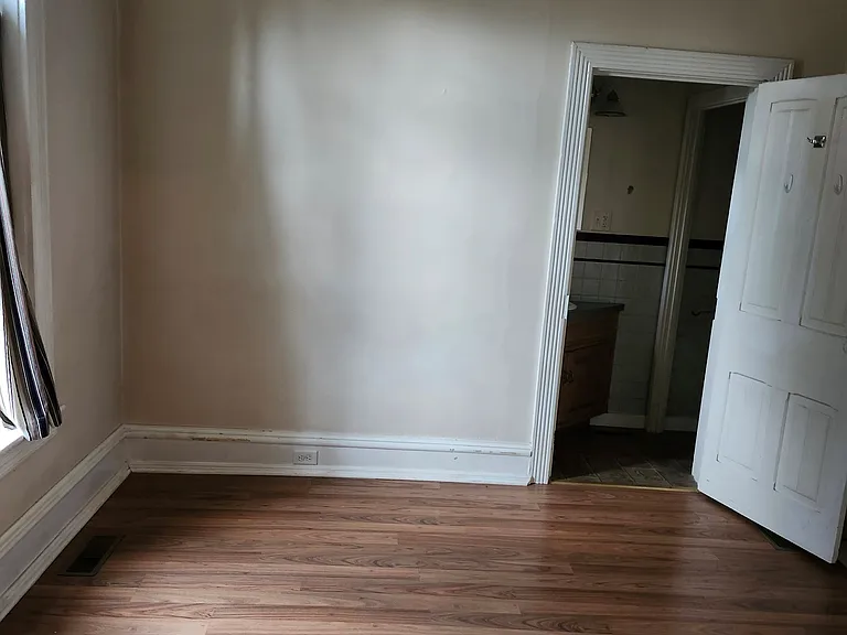 319 W Main St #1 — Photo 11