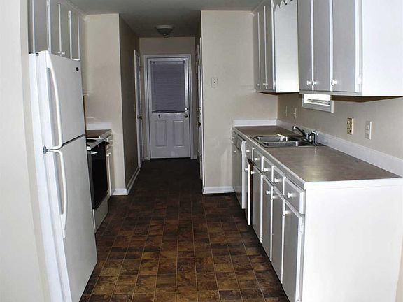 5th image of 113 La Habra Ln