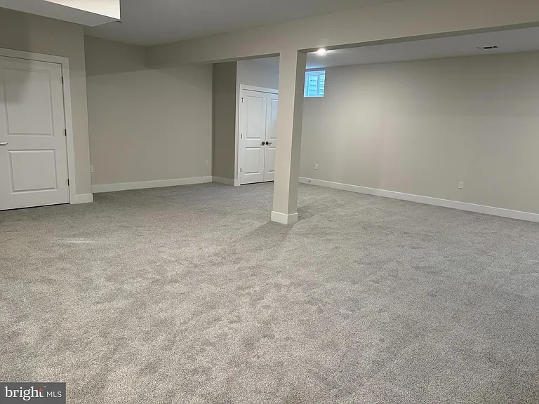1404 Justin Dr — Photo 15
