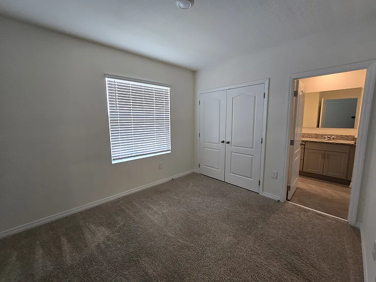 1301 Isleta Loop #1301 — Photo 24