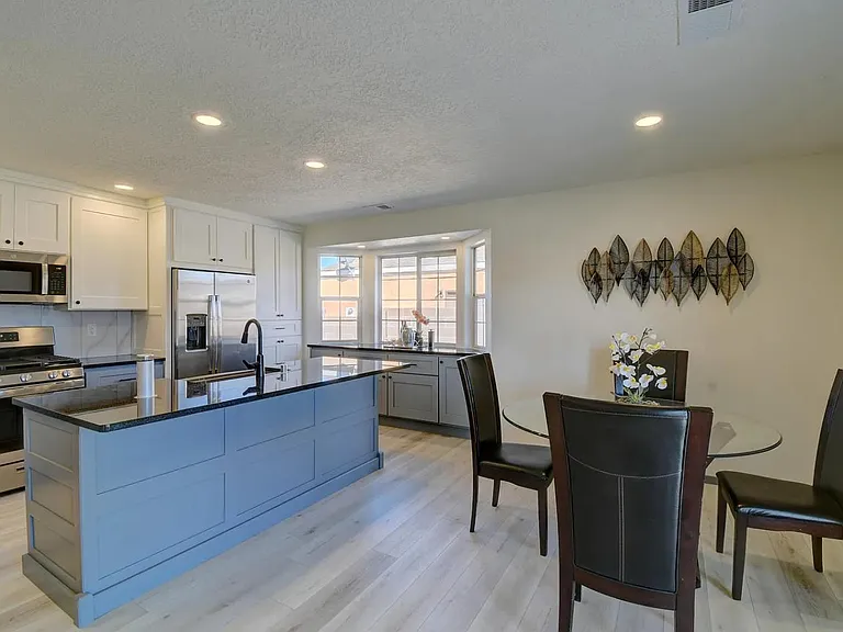 4157 Foxwood Trl SE — Photo 8