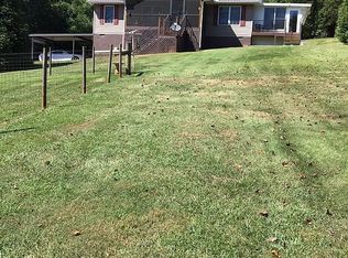 251 Snapfinger Hills Rd, Franklin, NC 28734