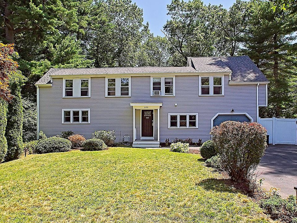 1st image of 600 Forest St