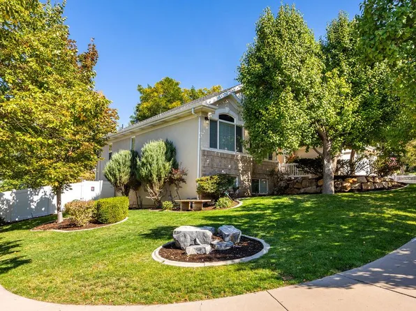 1003 E Fairway Dr, North Salt Lake, UT 84054