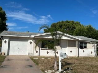 10029 Old Orchard Ln, Port Richey, FL 34668