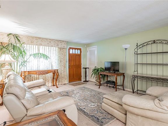 4th image of 5246 17th St