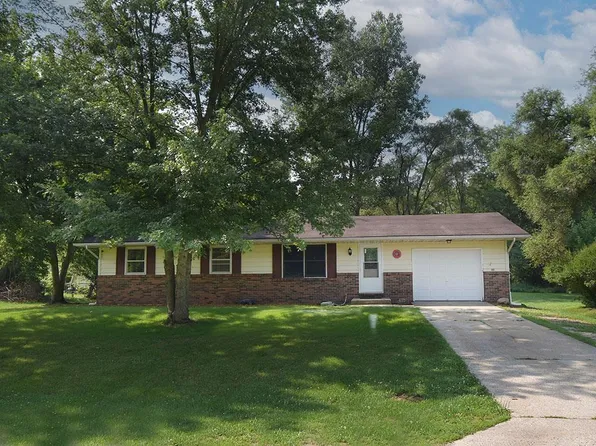 18364 Wee Acres Dr, Bristol, IN 46507