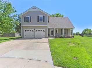 2213 NW Summerfield Dr, Lees Summit, MO 64081