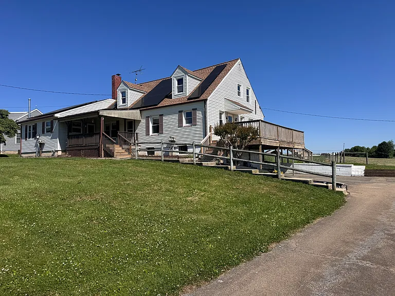 360 Chrome Rd — Photo 1