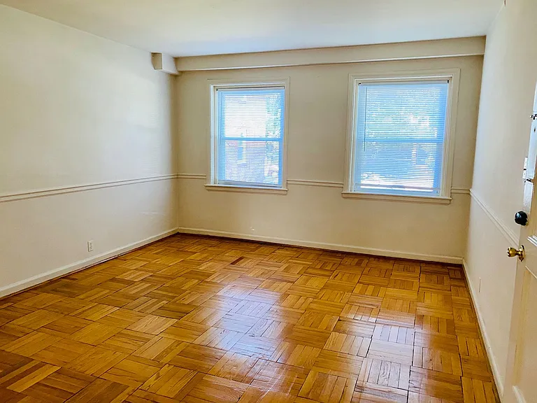 2609 Park Avenue — Photo 5