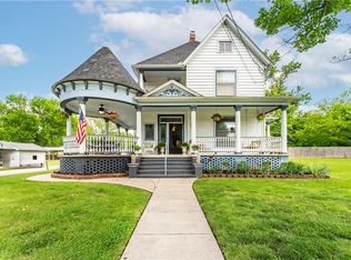 200 E Parks St, Prairie Grove, AR 72753