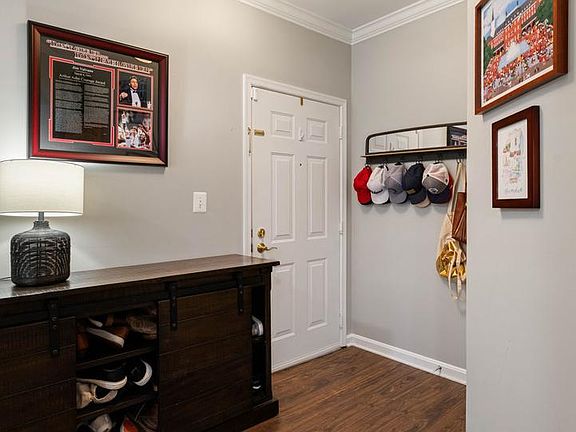 5th image of 5108 Donovan Dr APT 107