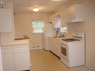 2nd image of 66 Hill St