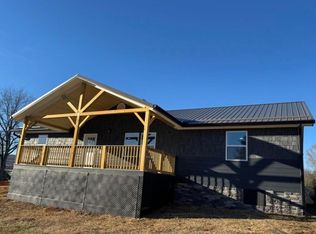 280 Hickory St, Bean Station, TN 37708