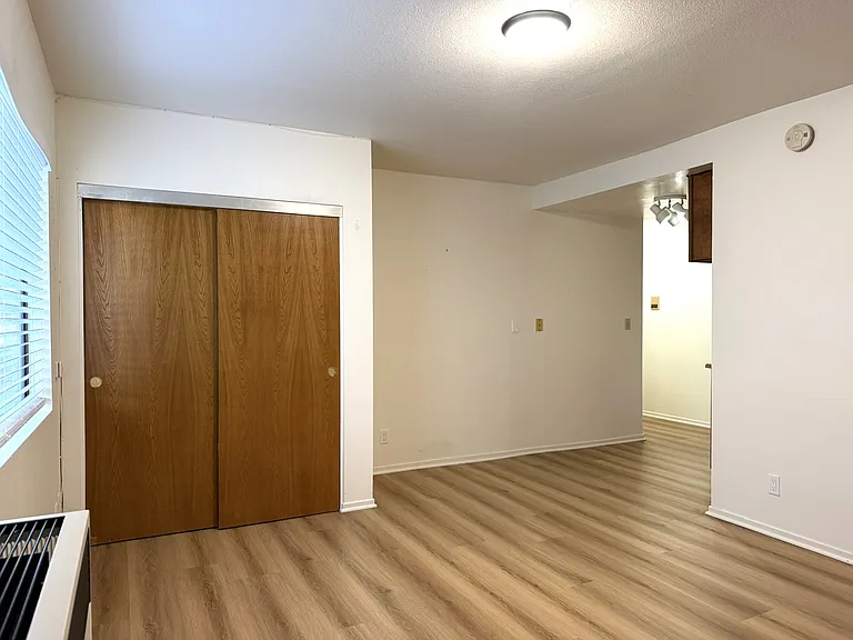 1804 S Cabrillo Ave #E — Photo 7