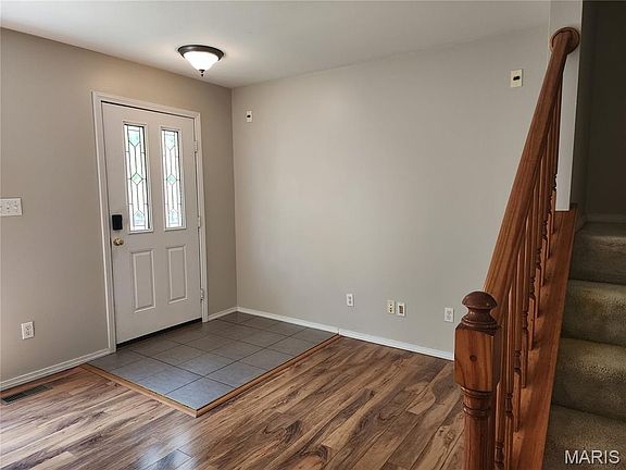 3rd image of 321 Heritage Commons Cir