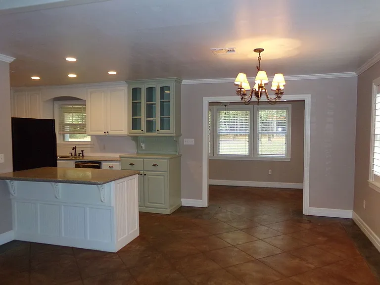 231 Holliman Rd — Photo 12