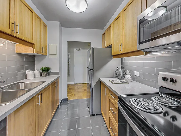 5 Elm Ave #217 — Photo 56