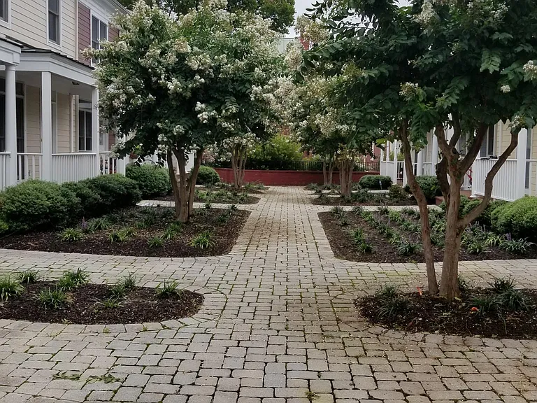 605 Spring St — Photo 17