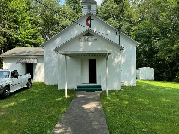 2704 Snowhill Rd, Mount Nebo, WV 26679