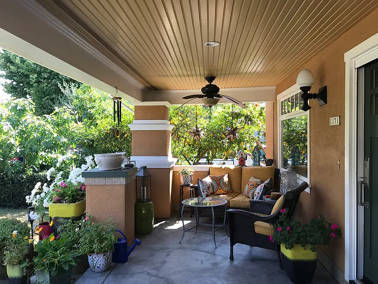 1171 Yosemite Ave — Photo 5